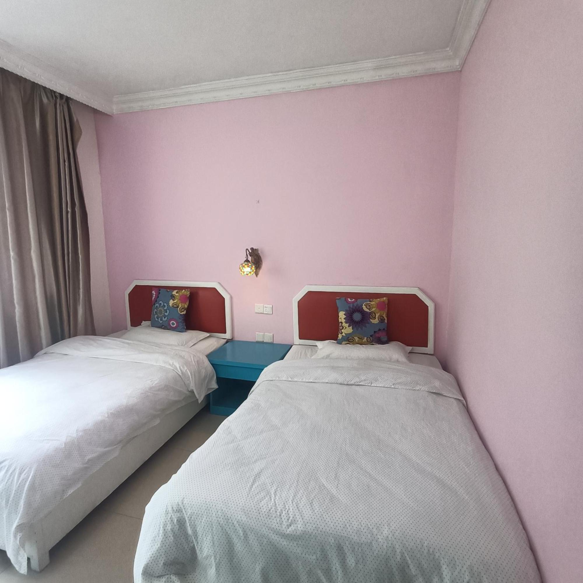 Yangshuo How Flowers Hostel エクステリア 写真