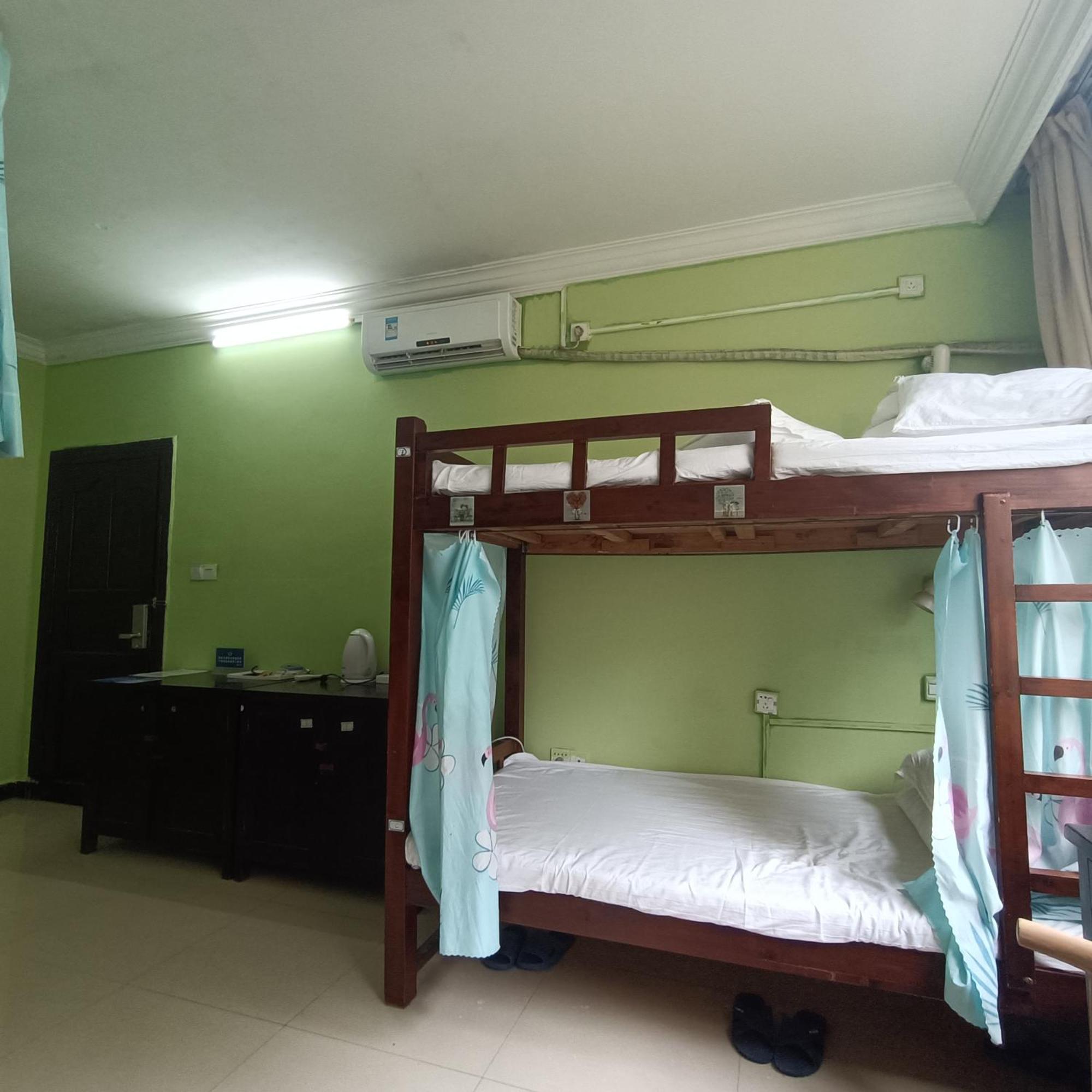 Yangshuo How Flowers Hostel エクステリア 写真