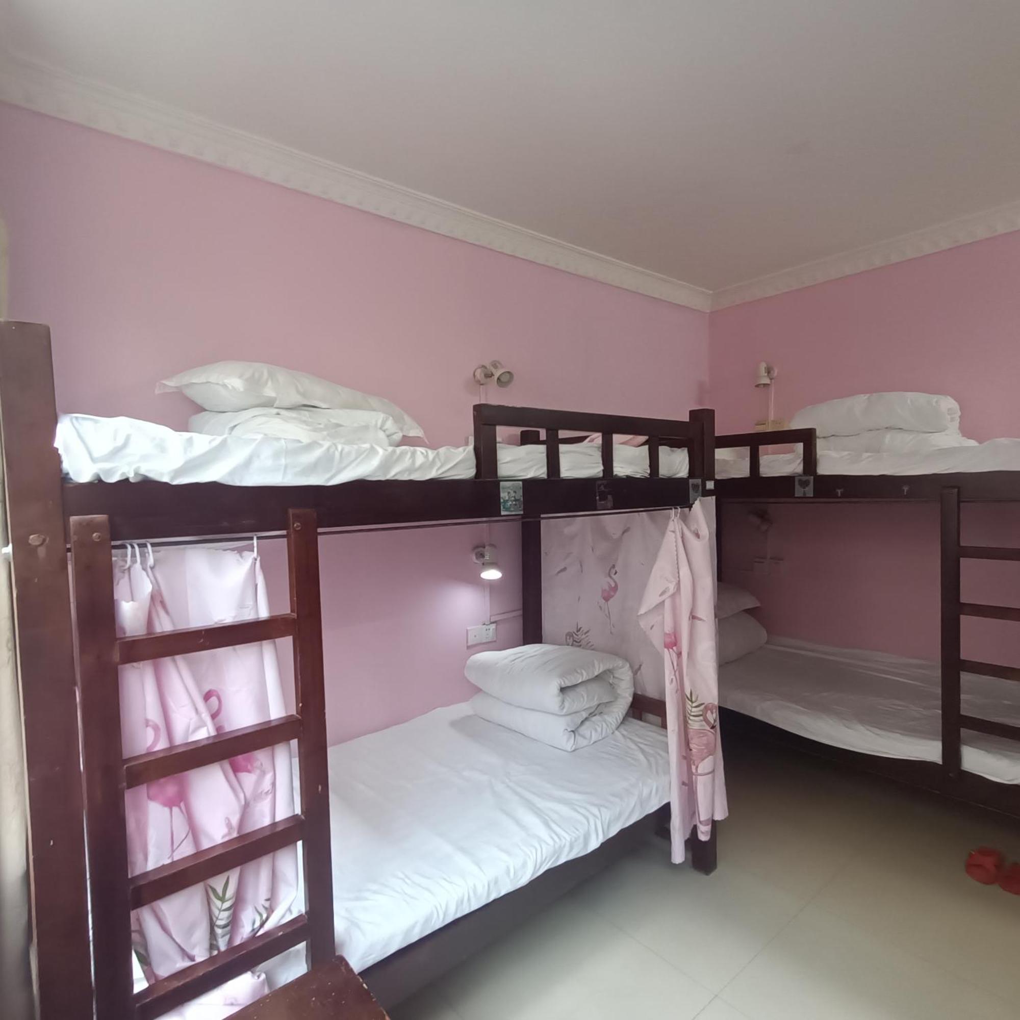 Yangshuo How Flowers Hostel エクステリア 写真