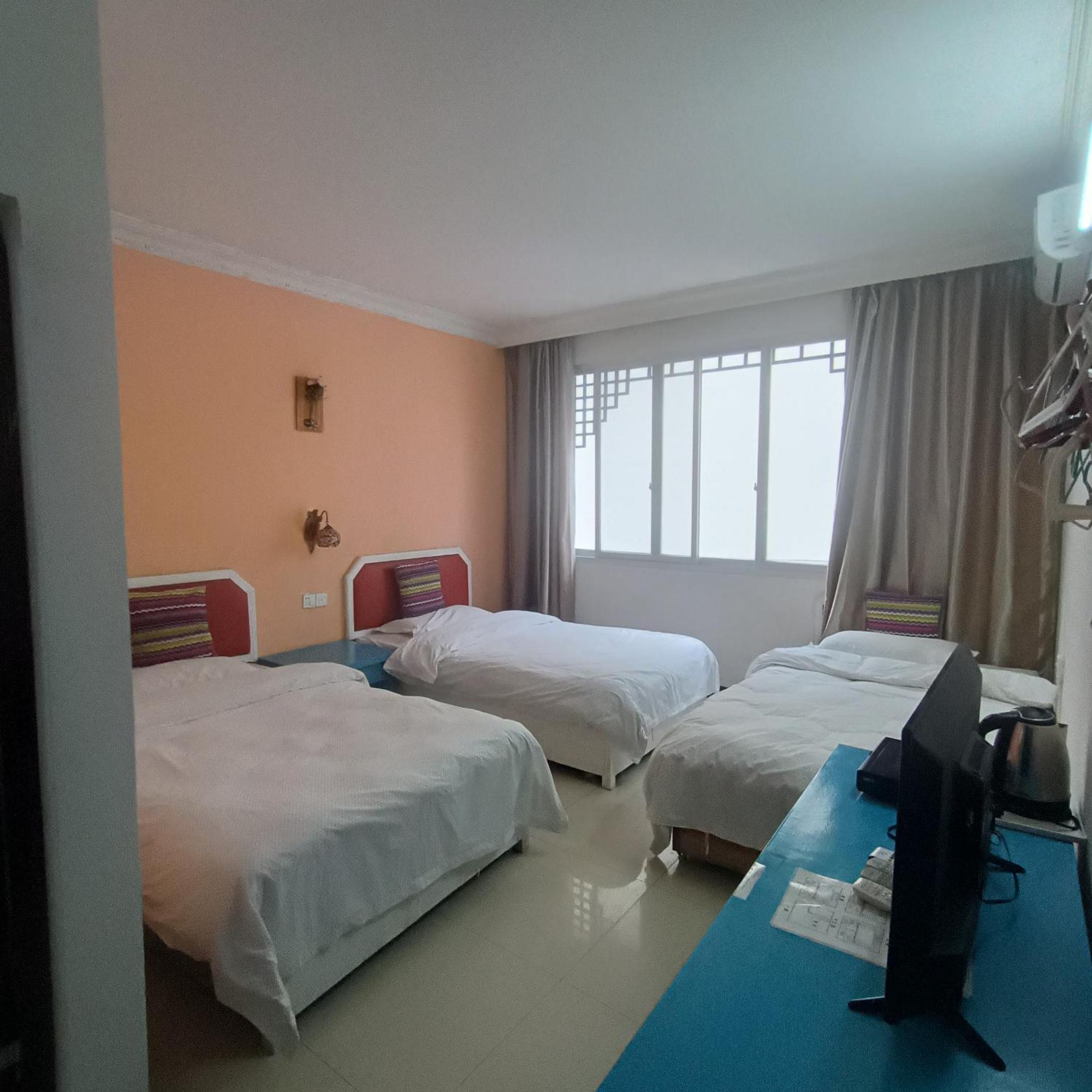 Yangshuo How Flowers Hostel エクステリア 写真
