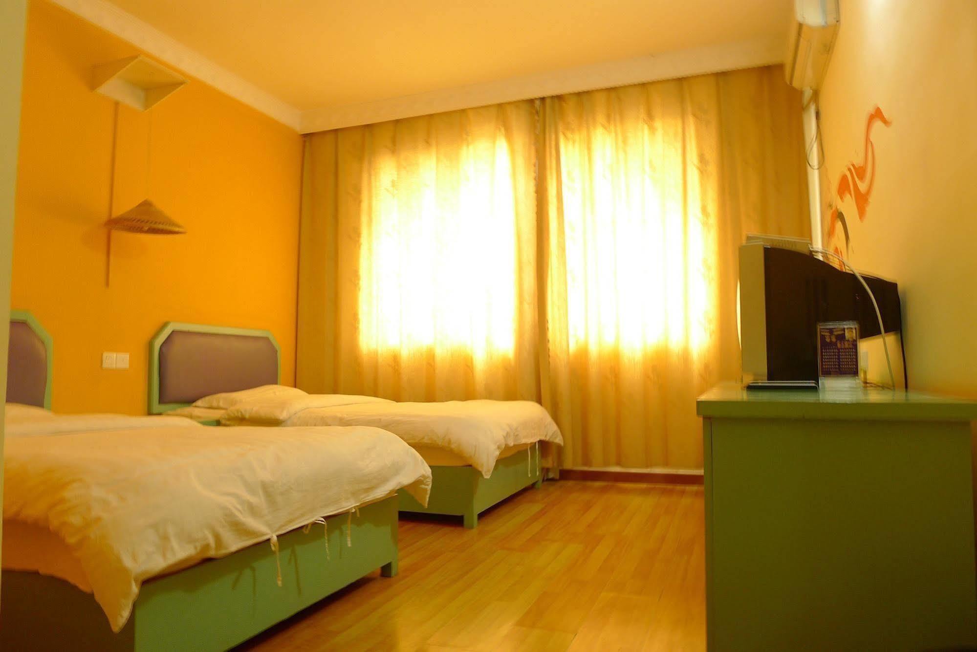 Yangshuo How Flowers Hostel エクステリア 写真