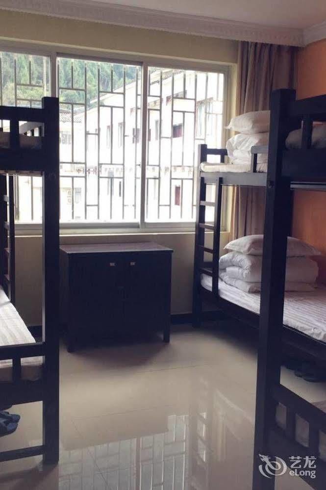 Yangshuo How Flowers Hostel エクステリア 写真